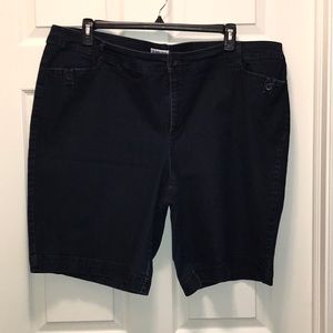 Plus size denim shorts 24w good condition